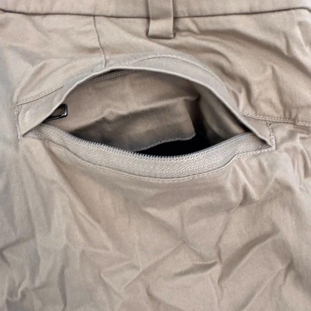 lululemon athletica Men's Commission Pants size 34 khaki